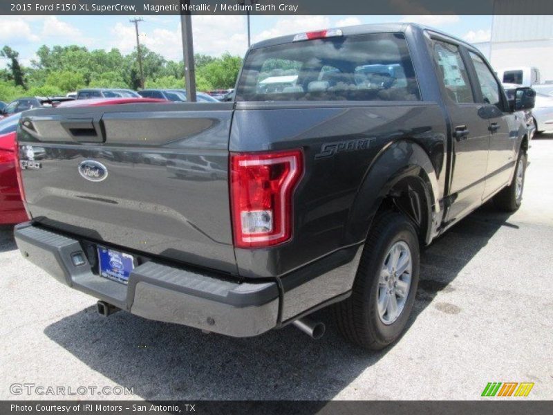 Magnetic Metallic / Medium Earth Gray 2015 Ford F150 XL SuperCrew