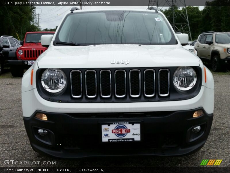 Alpine White / Black/Sandstorm 2015 Jeep Renegade Latitude