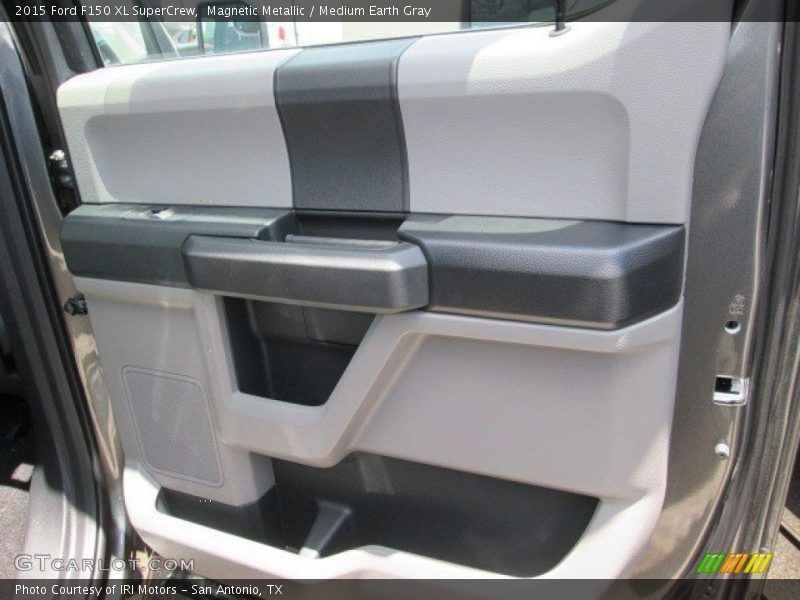 Magnetic Metallic / Medium Earth Gray 2015 Ford F150 XL SuperCrew