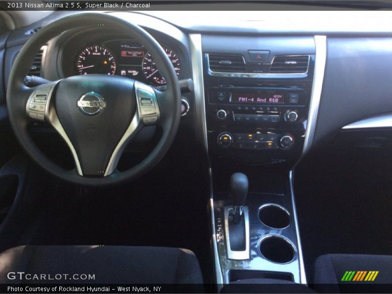 Super Black / Charcoal 2013 Nissan Altima 2.5 S