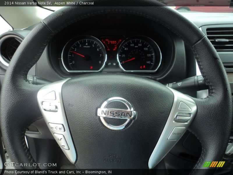 Aspen White / Charcoal 2014 Nissan Versa Note SV