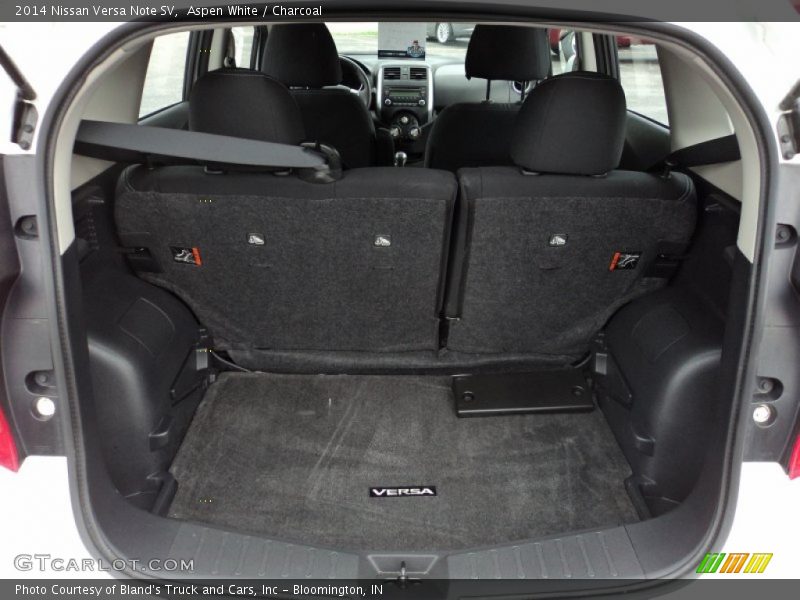 Aspen White / Charcoal 2014 Nissan Versa Note SV