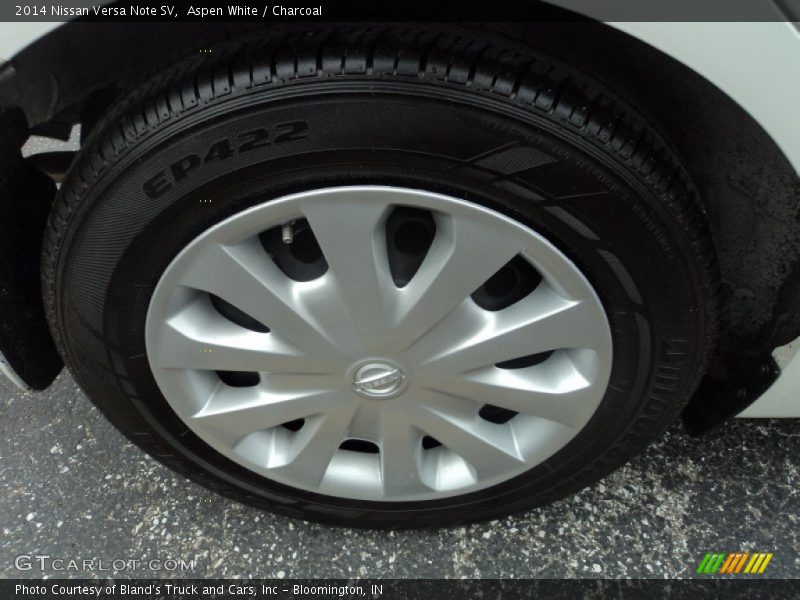 Aspen White / Charcoal 2014 Nissan Versa Note SV