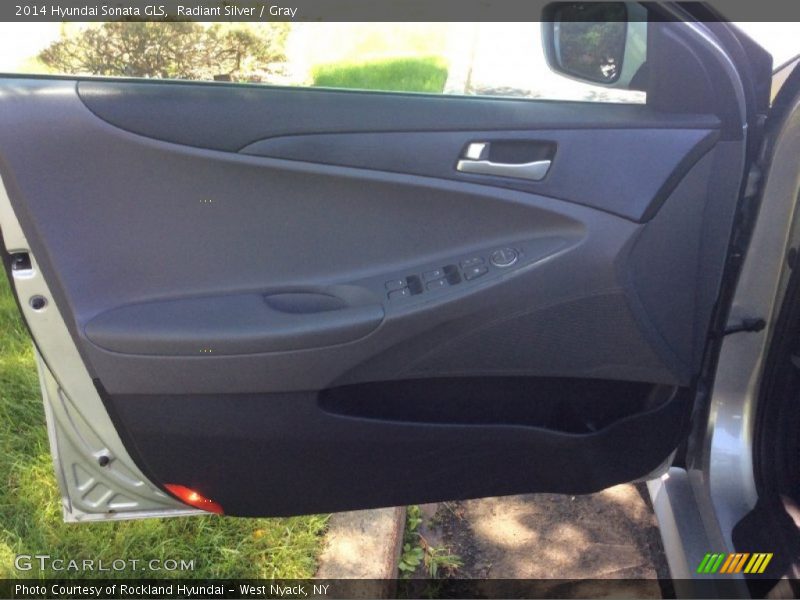 Radiant Silver / Gray 2014 Hyundai Sonata GLS