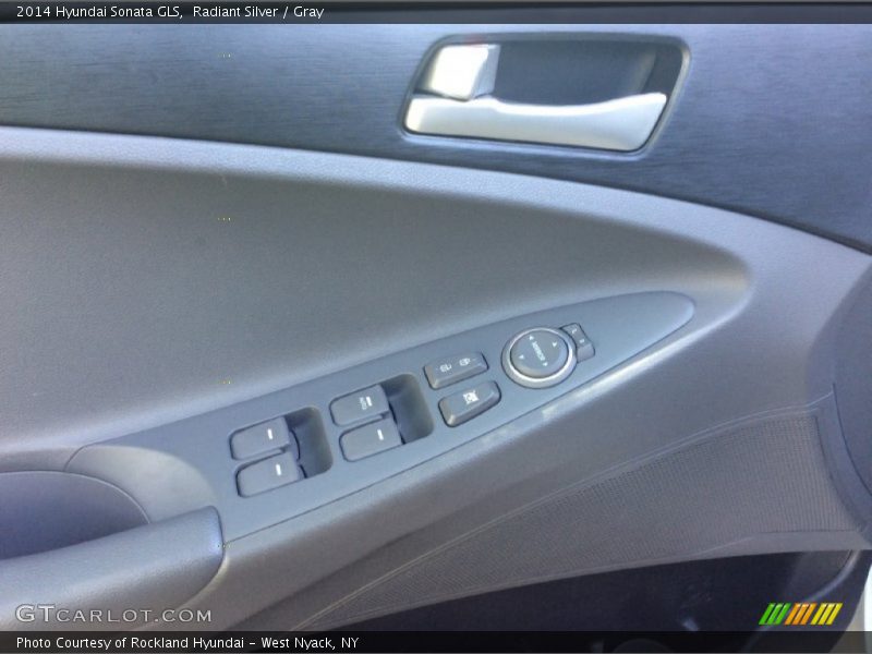 Radiant Silver / Gray 2014 Hyundai Sonata GLS