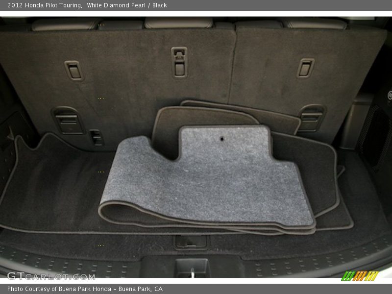 White Diamond Pearl / Black 2012 Honda Pilot Touring