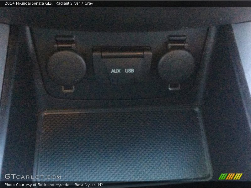 Radiant Silver / Gray 2014 Hyundai Sonata GLS