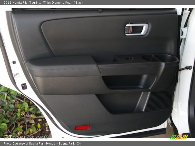 White Diamond Pearl / Black 2012 Honda Pilot Touring