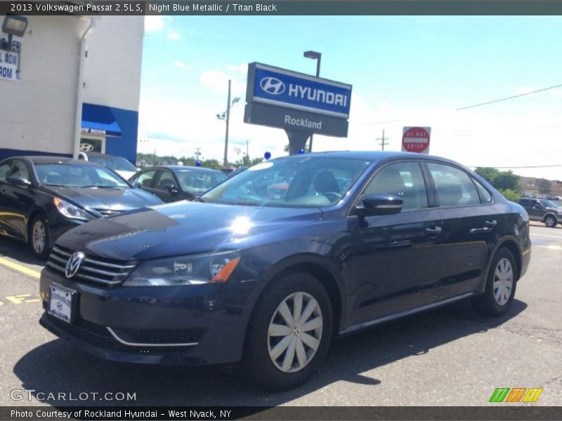 Night Blue Metallic / Titan Black 2013 Volkswagen Passat 2.5L S