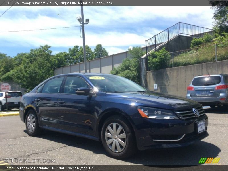 Night Blue Metallic / Titan Black 2013 Volkswagen Passat 2.5L S