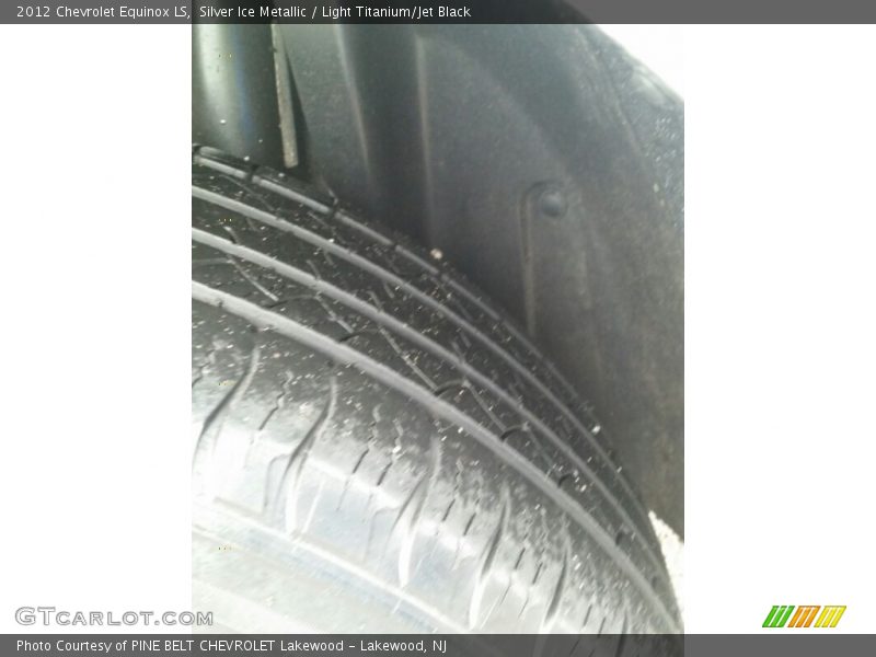 Silver Ice Metallic / Light Titanium/Jet Black 2012 Chevrolet Equinox LS
