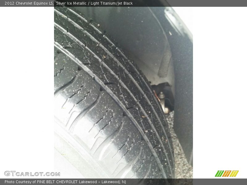 Silver Ice Metallic / Light Titanium/Jet Black 2012 Chevrolet Equinox LS