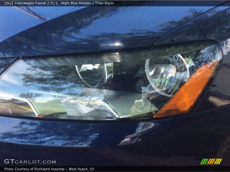 Night Blue Metallic / Titan Black 2013 Volkswagen Passat 2.5L S