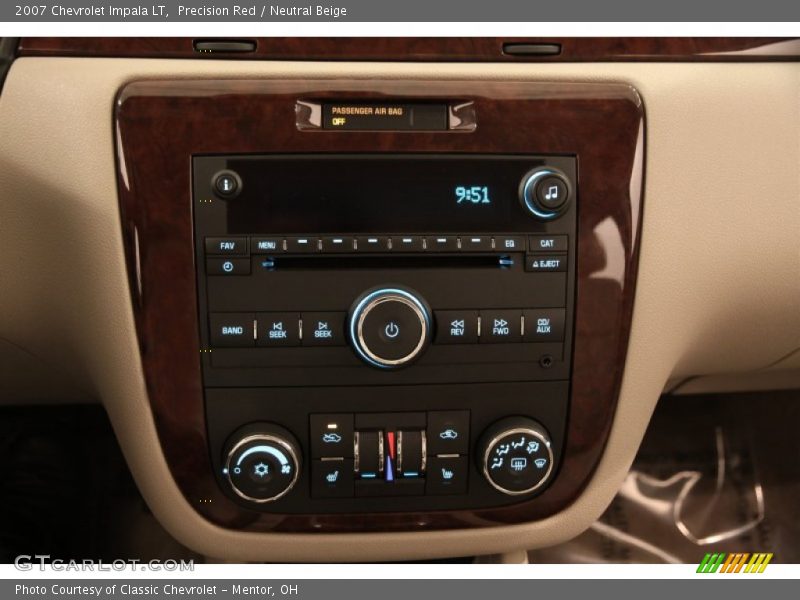 Controls of 2007 Impala LT