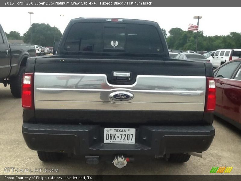 Tuxedo Black / Platinum Black 2015 Ford F250 Super Duty Platinum Crew Cab 4x4