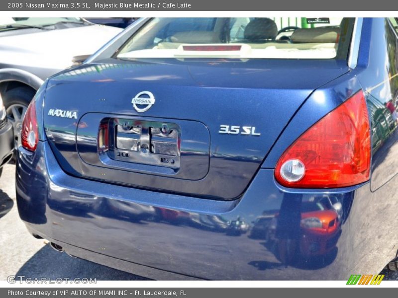 Majestic Blue Metallic / Cafe Latte 2005 Nissan Maxima 3.5 SL
