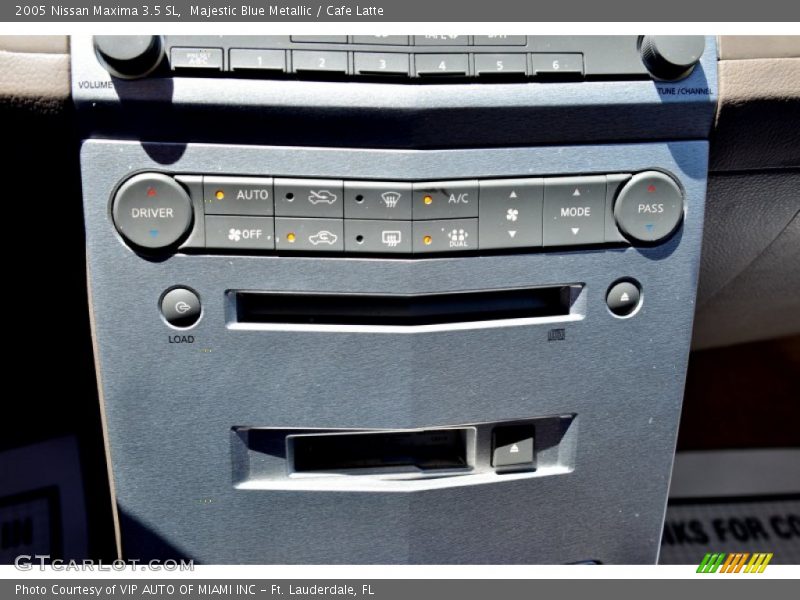 Majestic Blue Metallic / Cafe Latte 2005 Nissan Maxima 3.5 SL