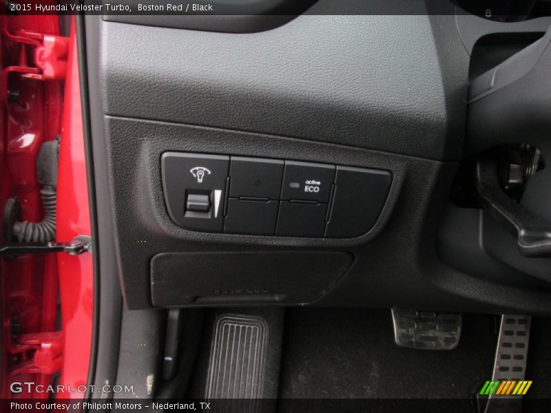 Boston Red / Black 2015 Hyundai Veloster Turbo