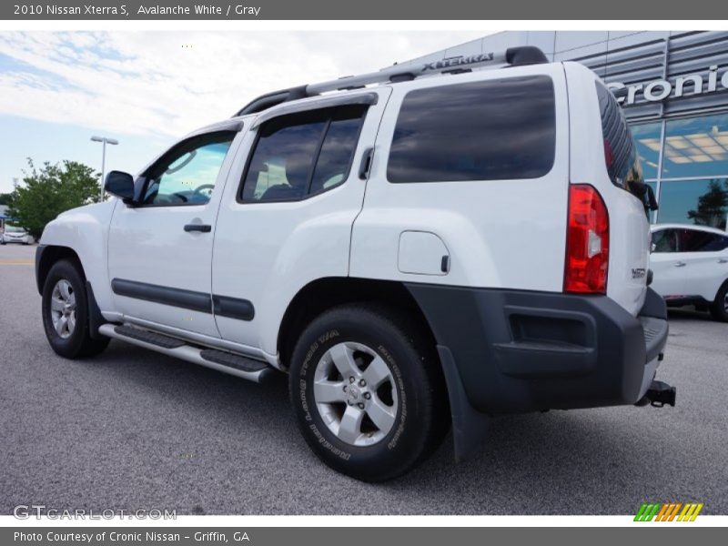 Avalanche White / Gray 2010 Nissan Xterra S