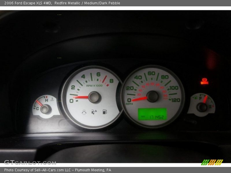 Redfire Metallic / Medium/Dark Pebble 2006 Ford Escape XLS 4WD