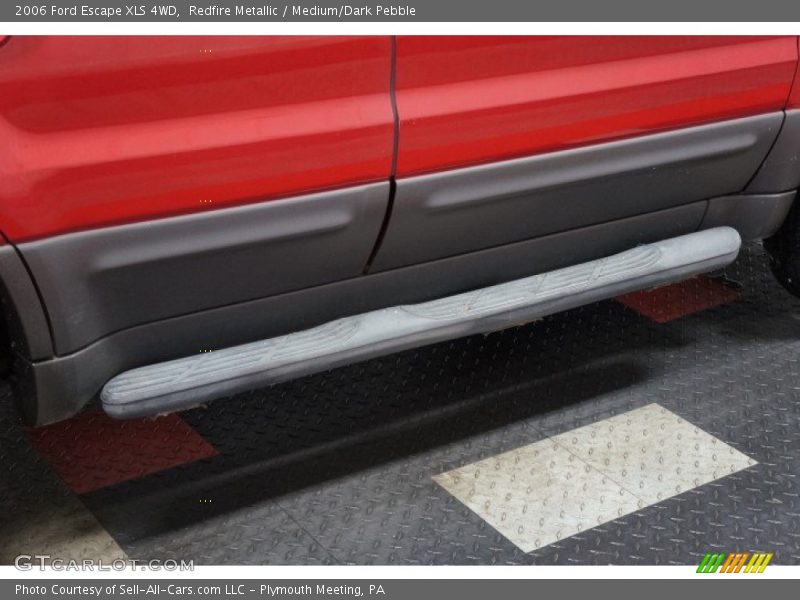Redfire Metallic / Medium/Dark Pebble 2006 Ford Escape XLS 4WD