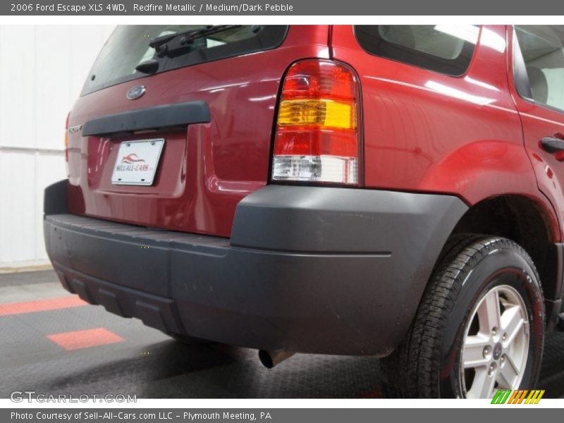Redfire Metallic / Medium/Dark Pebble 2006 Ford Escape XLS 4WD