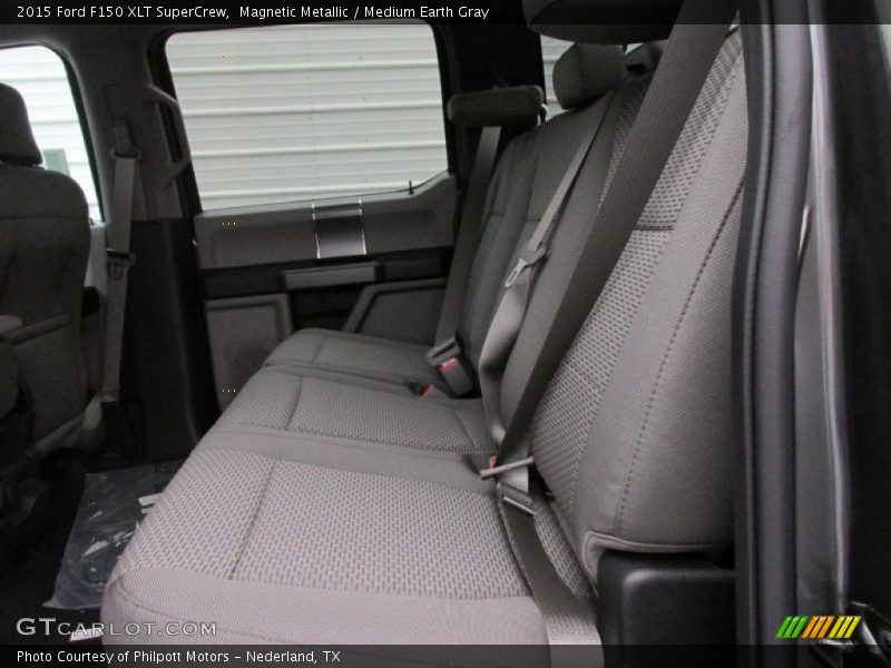 Magnetic Metallic / Medium Earth Gray 2015 Ford F150 XLT SuperCrew