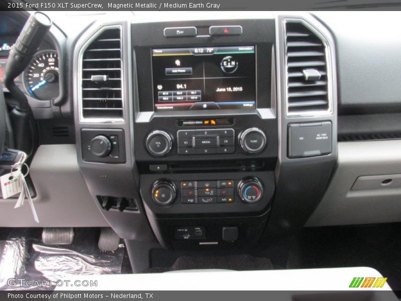 Magnetic Metallic / Medium Earth Gray 2015 Ford F150 XLT SuperCrew