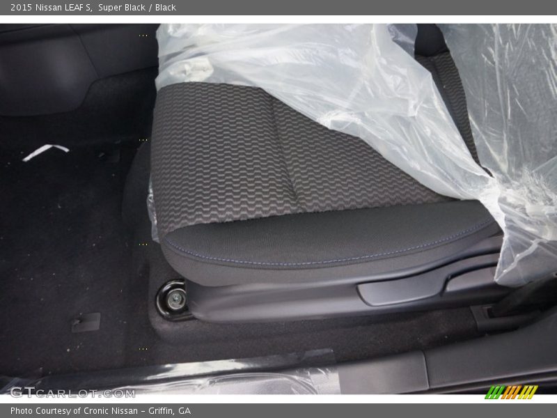 Super Black / Black 2015 Nissan LEAF S