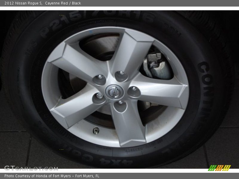 Cayenne Red / Black 2012 Nissan Rogue S