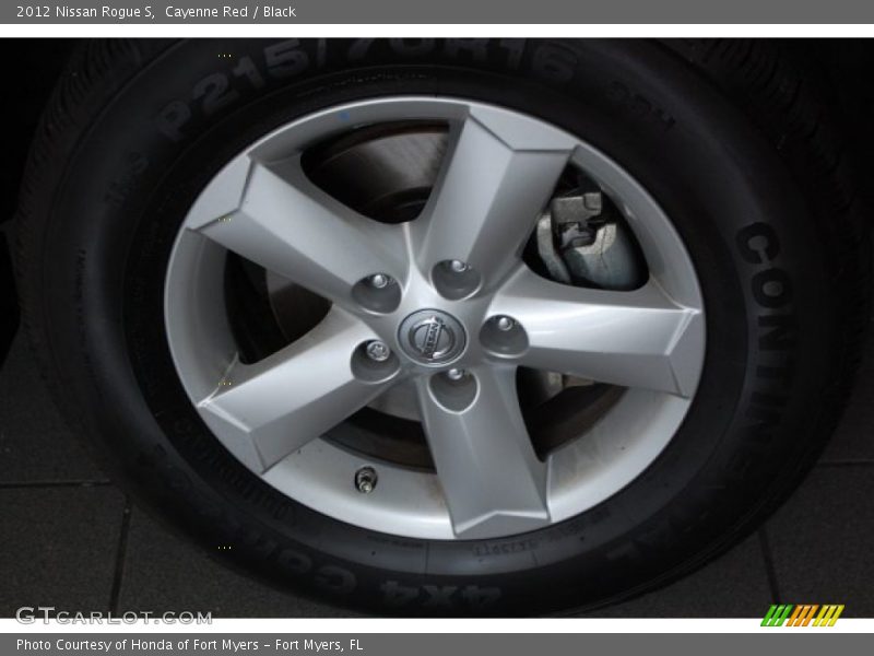 Cayenne Red / Black 2012 Nissan Rogue S