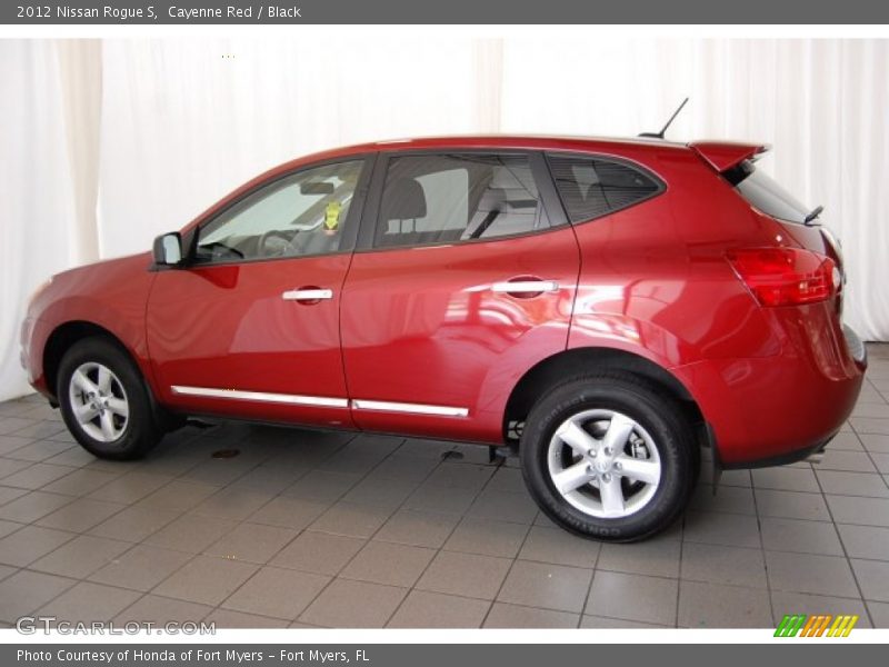 Cayenne Red / Black 2012 Nissan Rogue S