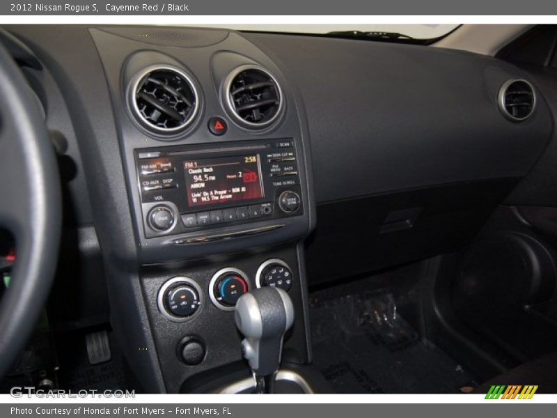 Cayenne Red / Black 2012 Nissan Rogue S
