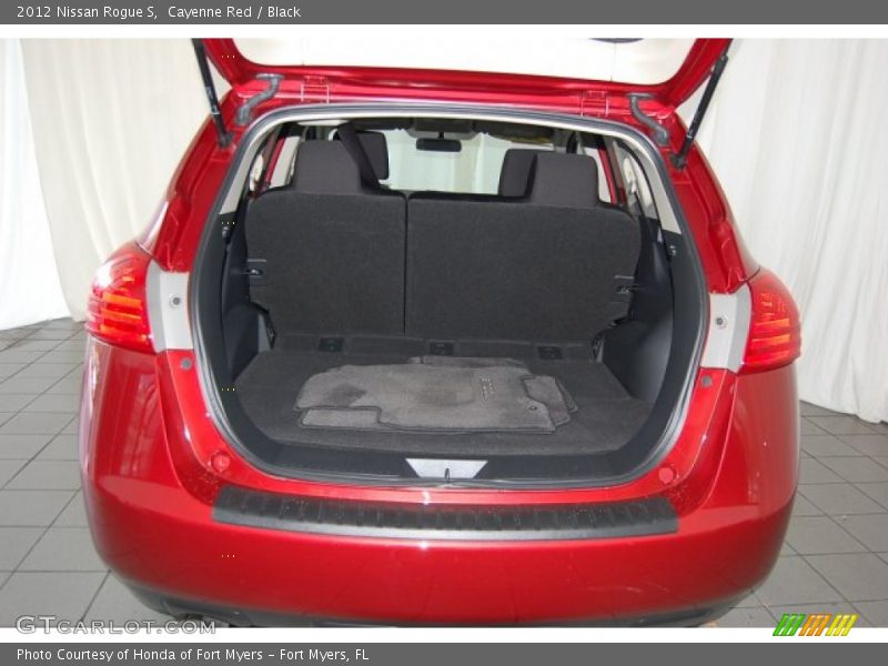 Cayenne Red / Black 2012 Nissan Rogue S