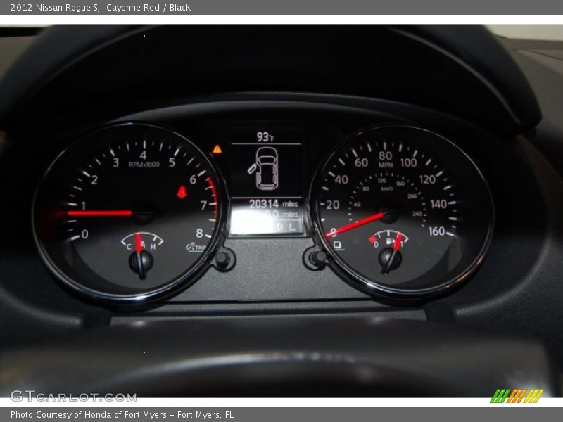 Cayenne Red / Black 2012 Nissan Rogue S