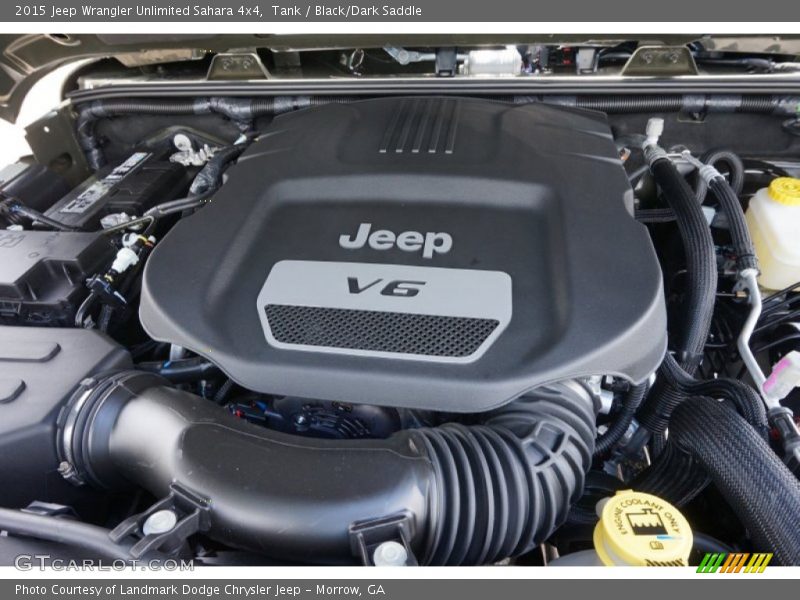 Tank / Black/Dark Saddle 2015 Jeep Wrangler Unlimited Sahara 4x4