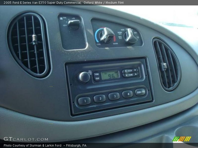 Oxford White / Medium Flint 2005 Ford E Series Van E350 Super Duty Commercial