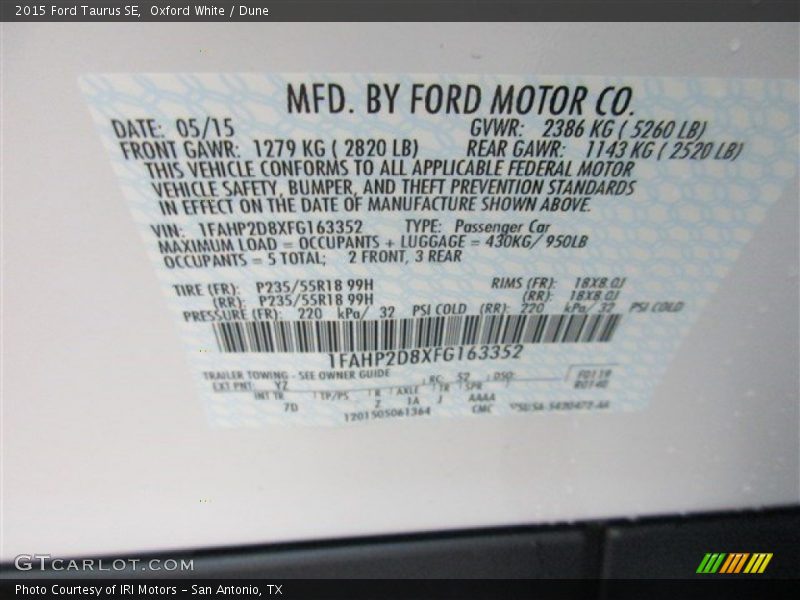 Oxford White / Dune 2015 Ford Taurus SE