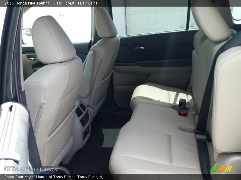 Rear Seat of 2016 Pilot Touring