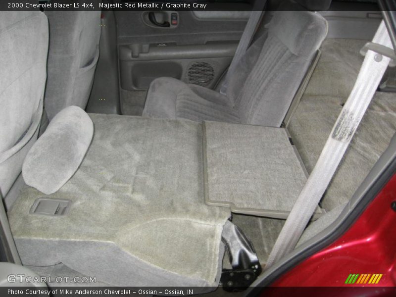 Majestic Red Metallic / Graphite Gray 2000 Chevrolet Blazer LS 4x4