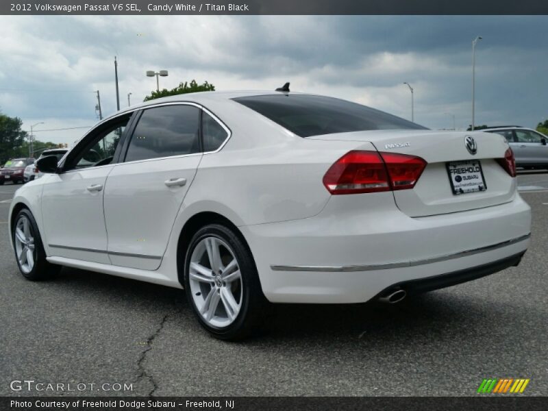 Candy White / Titan Black 2012 Volkswagen Passat V6 SEL