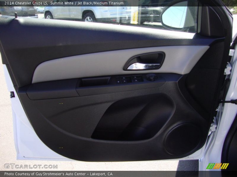 Summit White / Jet Black/Medium Titanium 2014 Chevrolet Cruze LS