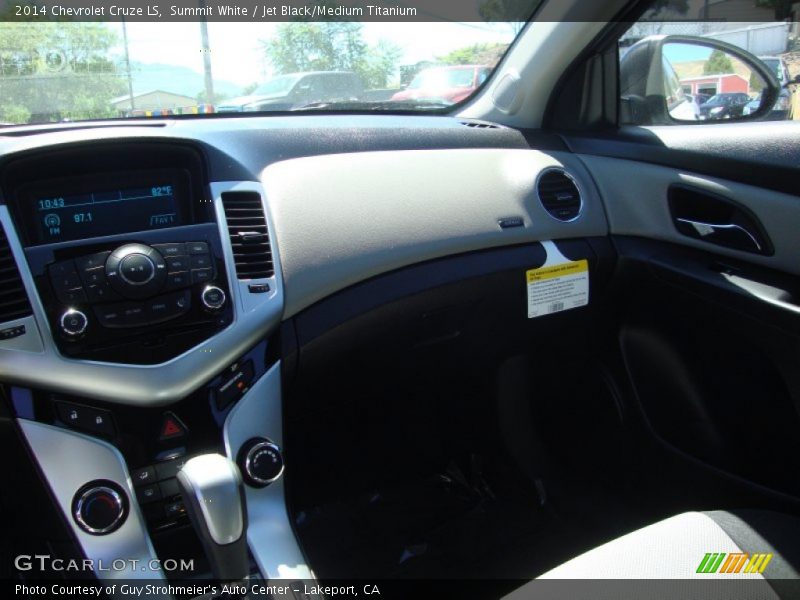 Summit White / Jet Black/Medium Titanium 2014 Chevrolet Cruze LS
