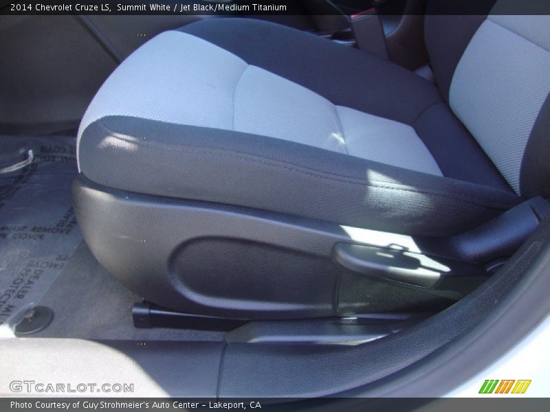Summit White / Jet Black/Medium Titanium 2014 Chevrolet Cruze LS