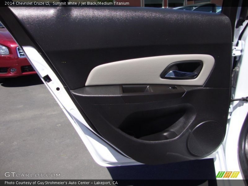 Summit White / Jet Black/Medium Titanium 2014 Chevrolet Cruze LS