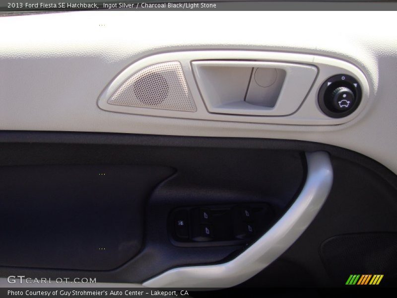 Ingot Silver / Charcoal Black/Light Stone 2013 Ford Fiesta SE Hatchback