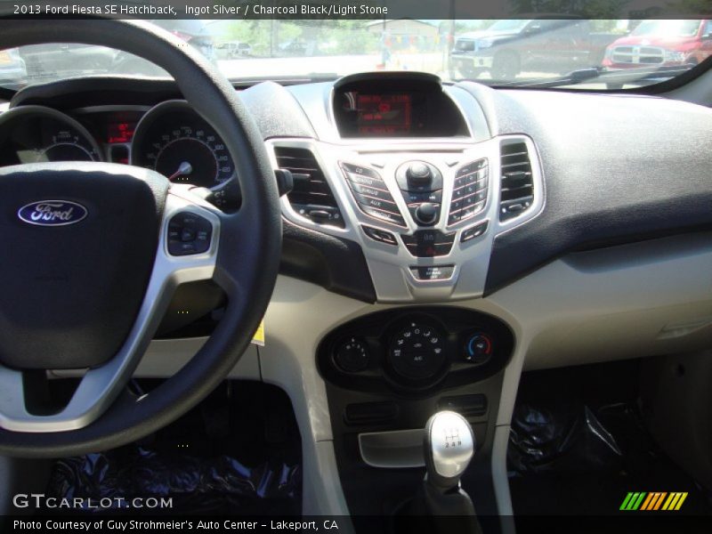 Ingot Silver / Charcoal Black/Light Stone 2013 Ford Fiesta SE Hatchback