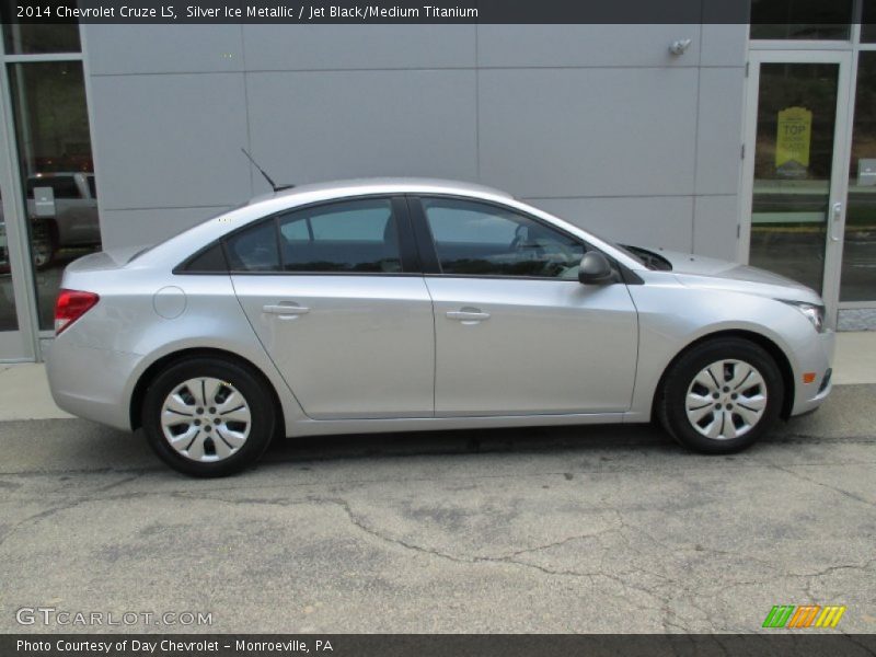 Silver Ice Metallic / Jet Black/Medium Titanium 2014 Chevrolet Cruze LS