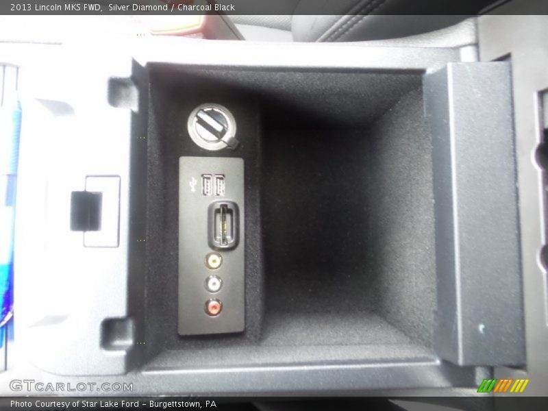 Silver Diamond / Charcoal Black 2013 Lincoln MKS FWD
