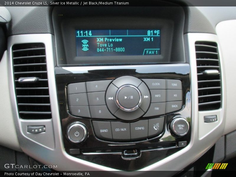 Silver Ice Metallic / Jet Black/Medium Titanium 2014 Chevrolet Cruze LS
